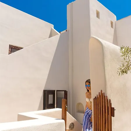 Lovely Santorini 1 Bedroom Cave Studio Gajeel With Spacious Terrace *