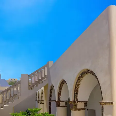 Villa Lovely Santorini 1 Bedroom Cave Studio Gajeel With Spacious Terrace Pýrgos